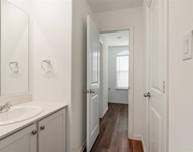 5341 Archway Drive - Photo Thumbnail 24