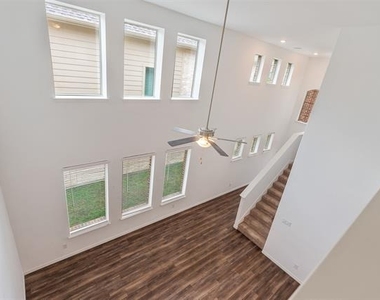 5341 Archway Drive - Photo Thumbnail 6