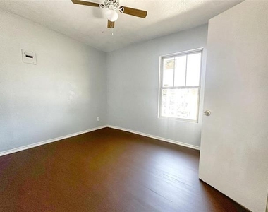 2125 Grayson Avenue - Photo Thumbnail 9