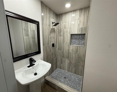 6 Northridge Lane - Photo Thumbnail 16