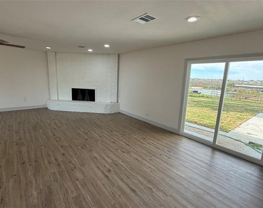 6 Northridge Lane - Photo Thumbnail 18