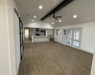 6 Northridge Lane - Photo Thumbnail 5