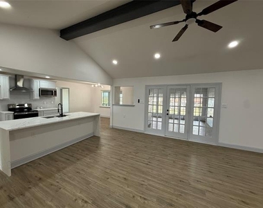 6 Northridge Lane - Photo Thumbnail 11