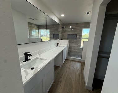 6 Northridge Lane - Photo Thumbnail 12