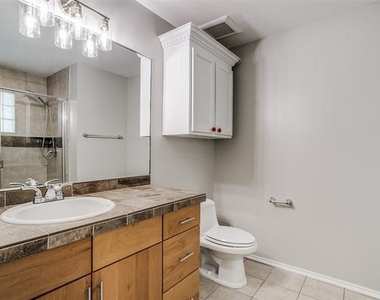 4616 W Lovers Lane - Photo Thumbnail 10