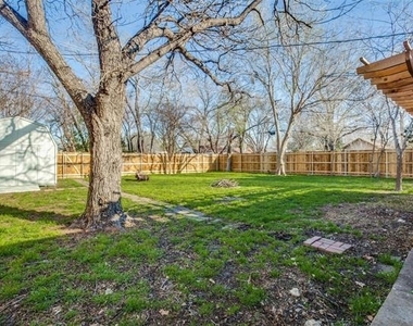3147 Hedgerow Drive - Photo Thumbnail 22