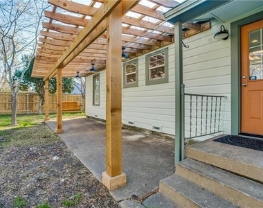 3147 Hedgerow Drive - Photo Thumbnail 19
