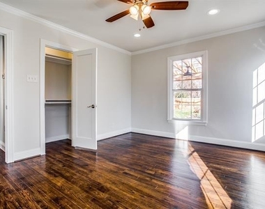3147 Hedgerow Drive - Photo Thumbnail 16
