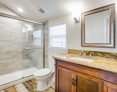 3147 Hedgerow Drive - Photo Thumbnail 17