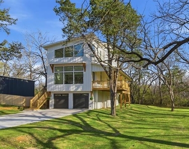 819 Dubois Street - Photo Thumbnail 23