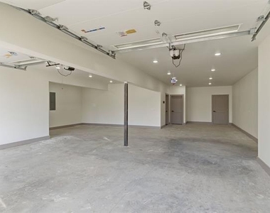 819 Dubois Street - Photo Thumbnail 28