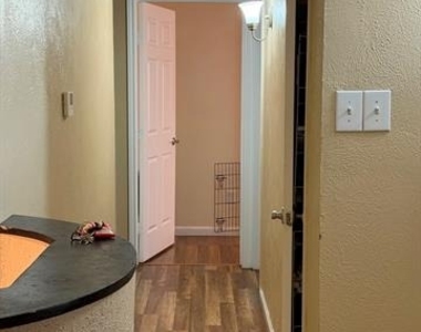 5425 Slay Drive - Photo Thumbnail 7