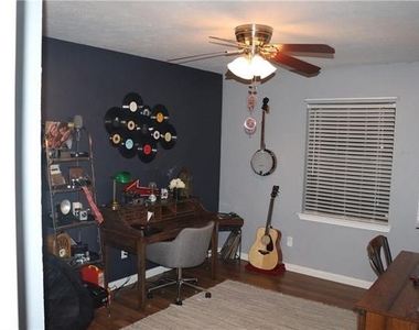 5425 Slay Drive - Photo Thumbnail 11