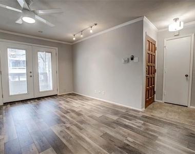 5200 Martel Avenue - Photo Thumbnail 1