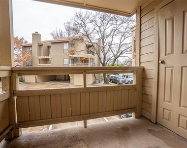 5200 Martel Avenue - Photo Thumbnail 12