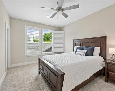 12108 Fieldwood Lane - Photo Thumbnail 31