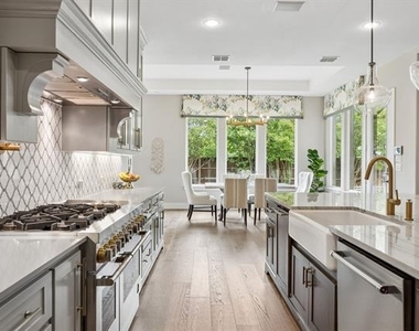 12108 Fieldwood Lane - Photo Thumbnail 8