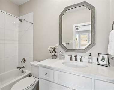12108 Fieldwood Lane - Photo Thumbnail 32
