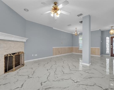 1970 Garrison Way - Photo Thumbnail 7