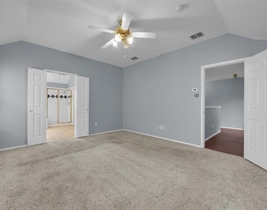 1970 Garrison Way - Photo Thumbnail 16