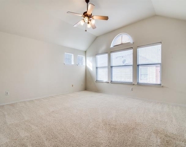320 Cookston Lane - Photo Thumbnail 8