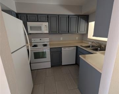 2728 Copper Creek Drive - Photo Thumbnail 4