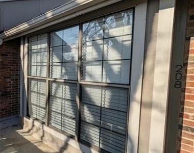 2728 Copper Creek Drive - Photo Thumbnail 9