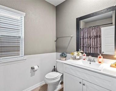 7557 Sheboygan Avenue - Photo Thumbnail 20