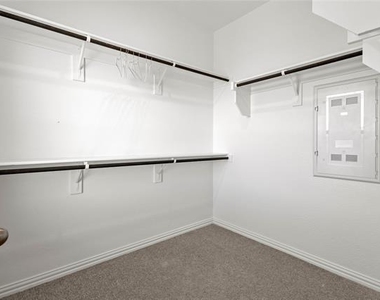 7557 Sheboygan Avenue - Photo Thumbnail 16