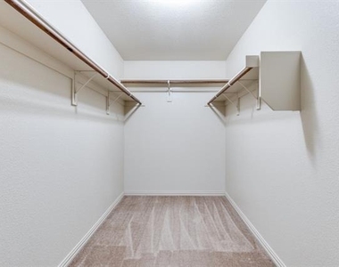 3000 Peyton Brook Drive - Photo Thumbnail 19