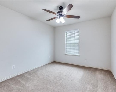 3000 Peyton Brook Drive - Photo Thumbnail 14