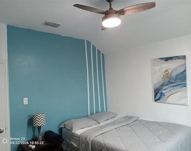 505 Virginia Way - Photo Thumbnail 7