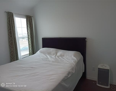 505 Virginia Way - Photo Thumbnail 12