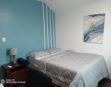 505 Virginia Way - Photo Thumbnail 8