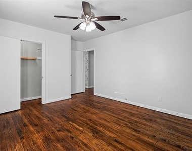920 N Virginia Street - Photo Thumbnail 8