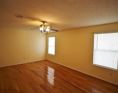 2936 Santa Sabina Drive - Photo Thumbnail 11
