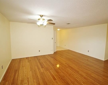 2936 Santa Sabina Drive - Photo Thumbnail 4