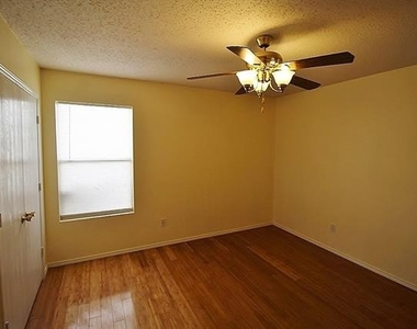 2936 Santa Sabina Drive - Photo Thumbnail 17