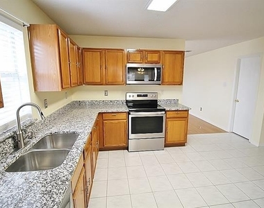 2936 Santa Sabina Drive - Photo Thumbnail 8