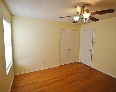 2936 Santa Sabina Drive - Photo Thumbnail 15