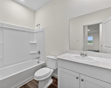 2128 Meadow Park Drive - Photo Thumbnail 13