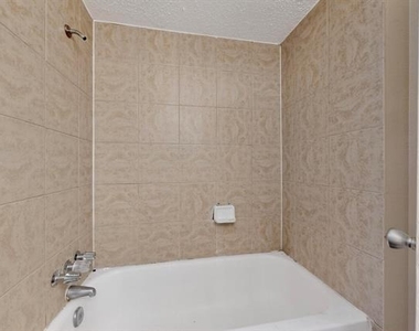 912 N Nursery Road - Photo Thumbnail 21