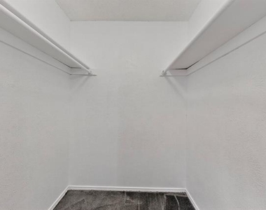 912 N Nursery Road - Photo Thumbnail 26