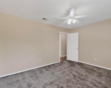 912 N Nursery Road - Photo Thumbnail 24