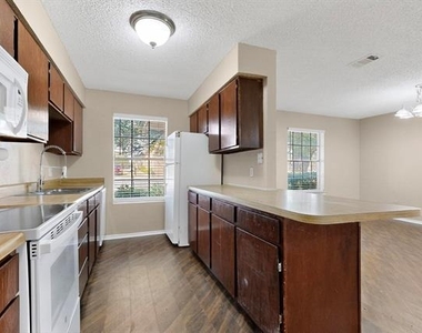 912 N Nursery Road - Photo Thumbnail 8