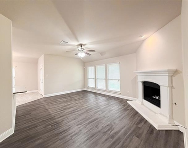 126 Wilmington Drive - Photo Thumbnail 7