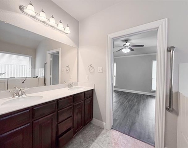 126 Wilmington Drive - Photo Thumbnail 17