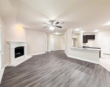 126 Wilmington Drive - Photo Thumbnail 9