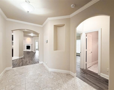 126 Wilmington Drive - Photo Thumbnail 5