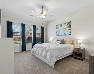 1416 Jackdaw Road - Photo Thumbnail 10